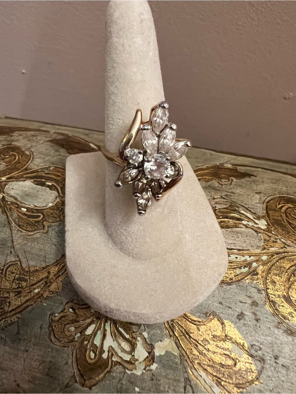 Vintage Gold Floral Crystal Cluster Ring - Size 5.5